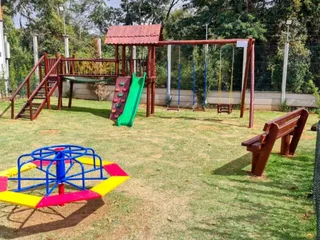 Playground de madeira em área comum de condomínio — projeto PG-288