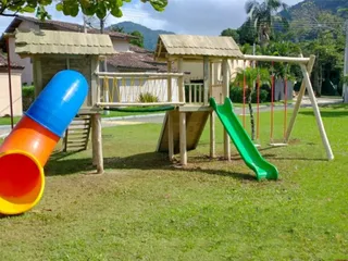 Playground de madeira — projeto PG-239