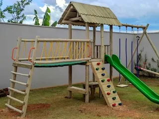 Playground de madeira — projeto PG-338