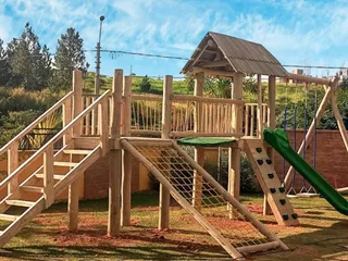 Playground de madeira — projeto PG-381