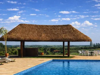 Quiosque com cobertura de piaçava — projeto P-06