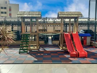Playground de madeira em área comum de condomínio — projeto PG-377